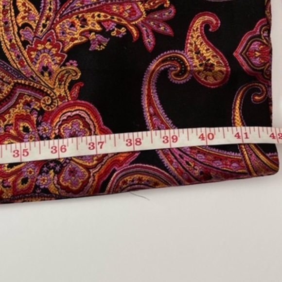 Beautifully Embroidered Pants made in Italy by Pamela Milano Jacquard Paisley - Picture 7 of 10